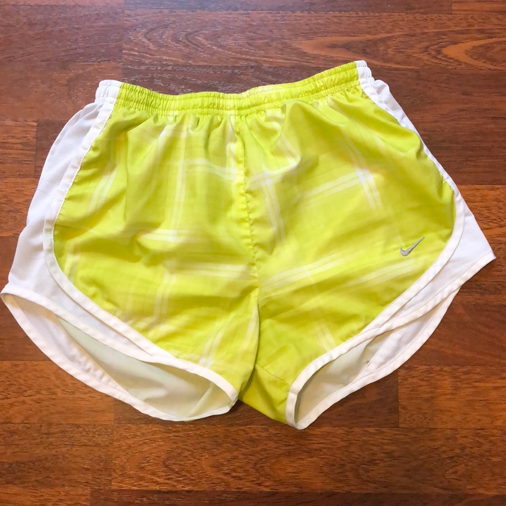 Nike Women’s Tempo Running Shorts